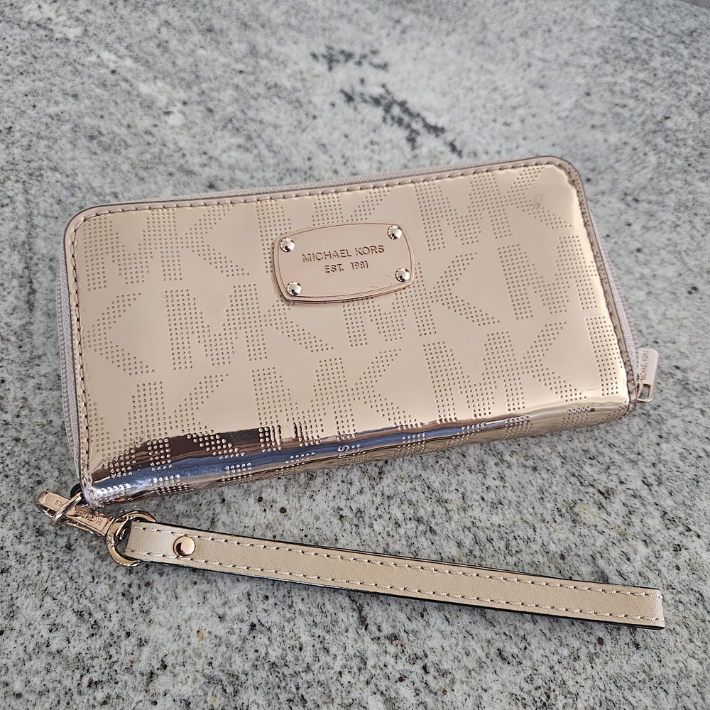 Michael Kors Rose Gold Wristlet Wallet. New